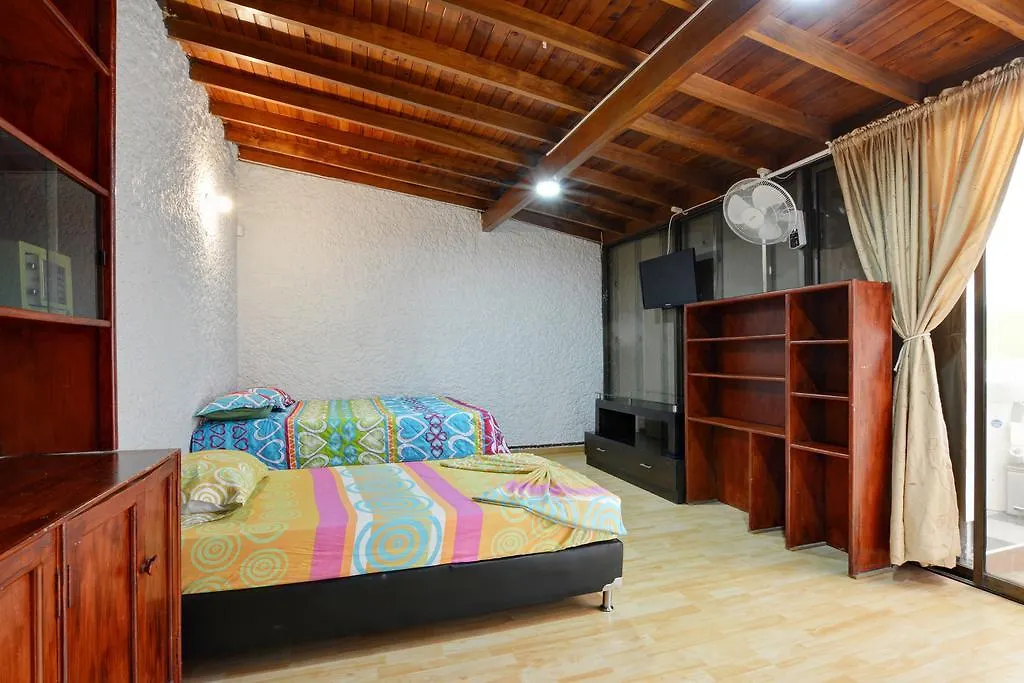 Holiday home Casa Grande Para Grupos Siete Habitaciones Big House 7 Bedrooms Medellin