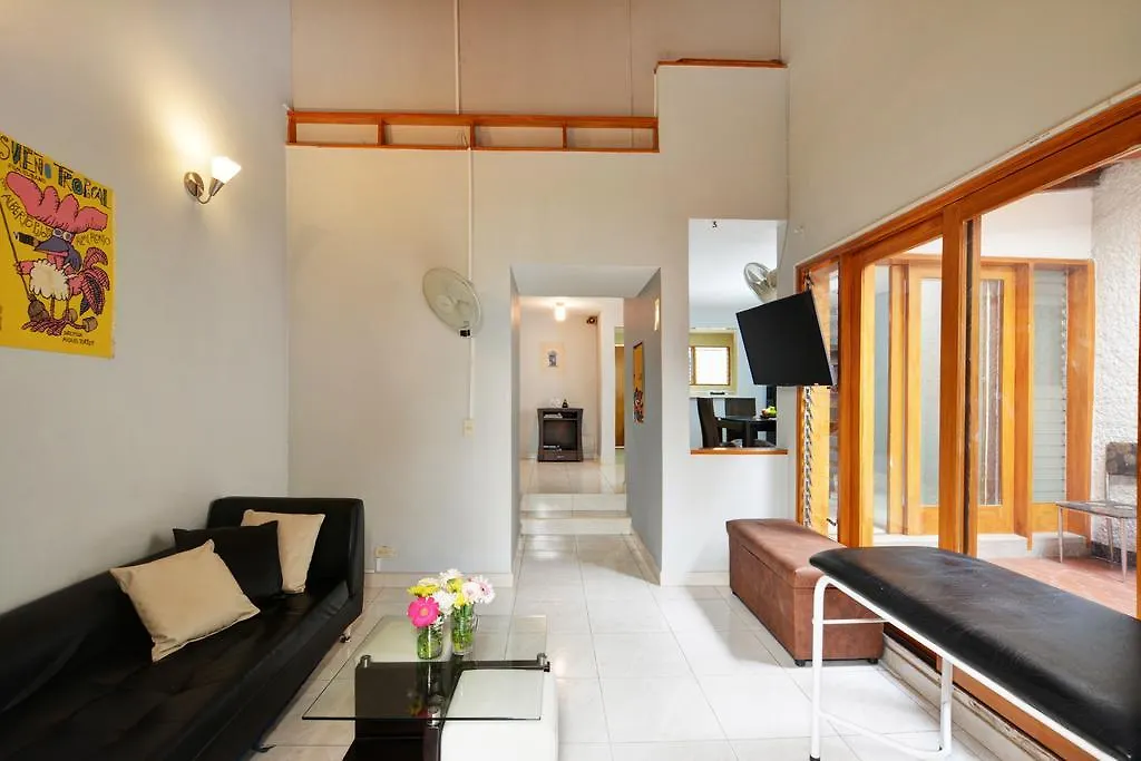 Casa Grande Para Grupos Siete Habitaciones Big House 7 Bedrooms Medellín Ferienhaus