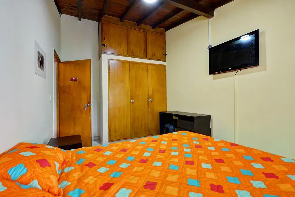 Casa Grande Para Grupos Siete Habitaciones Big House 7 Bedrooms Medellín