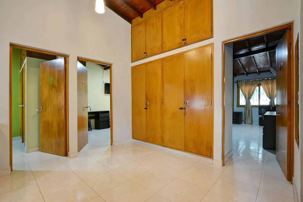Ferienhaus Casa Grande Para Grupos Siete Habitaciones Big House 7 Bedrooms Medellín Kolumbien